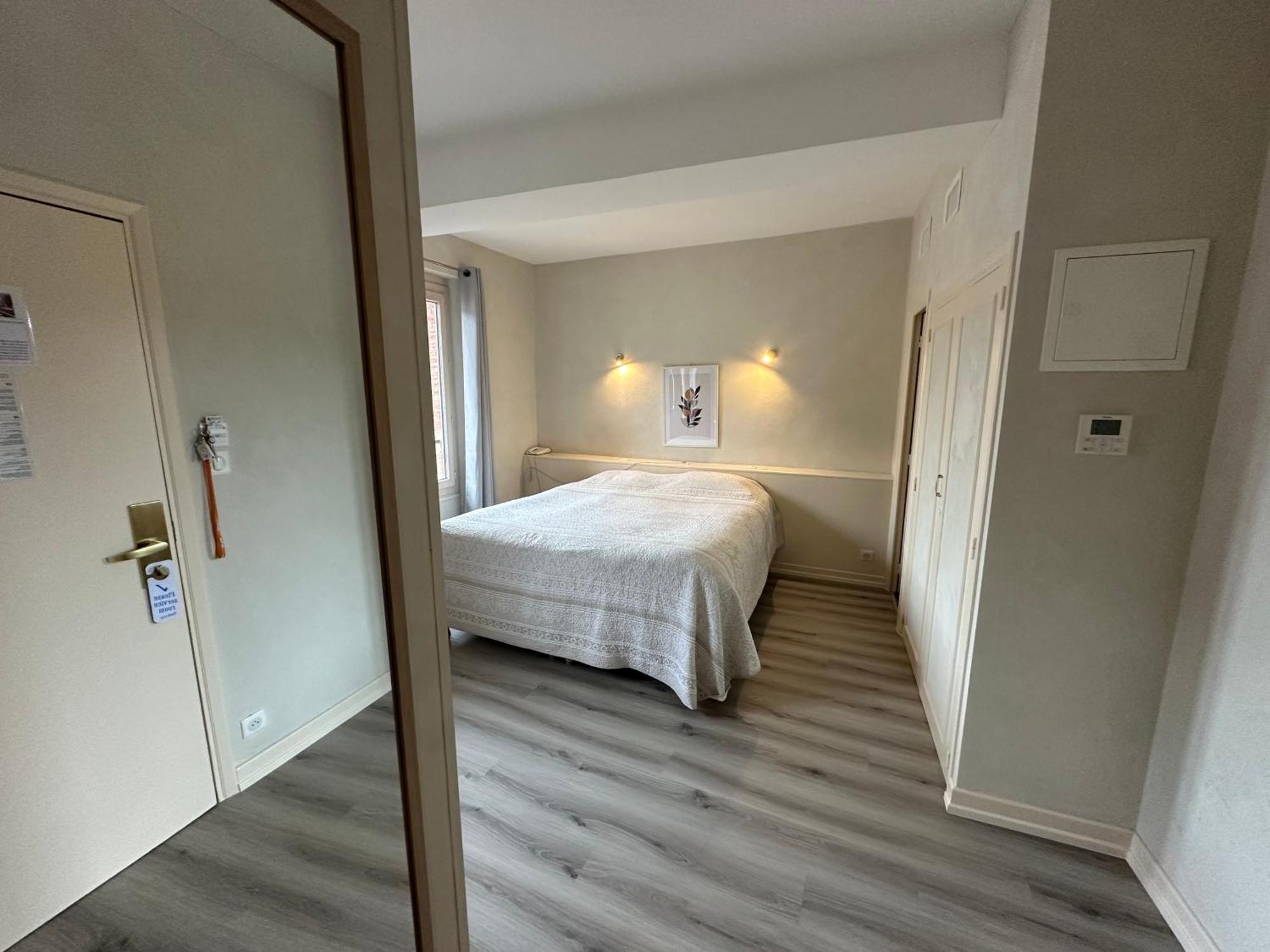 Hotel Chiffre Albi Kültér fotó