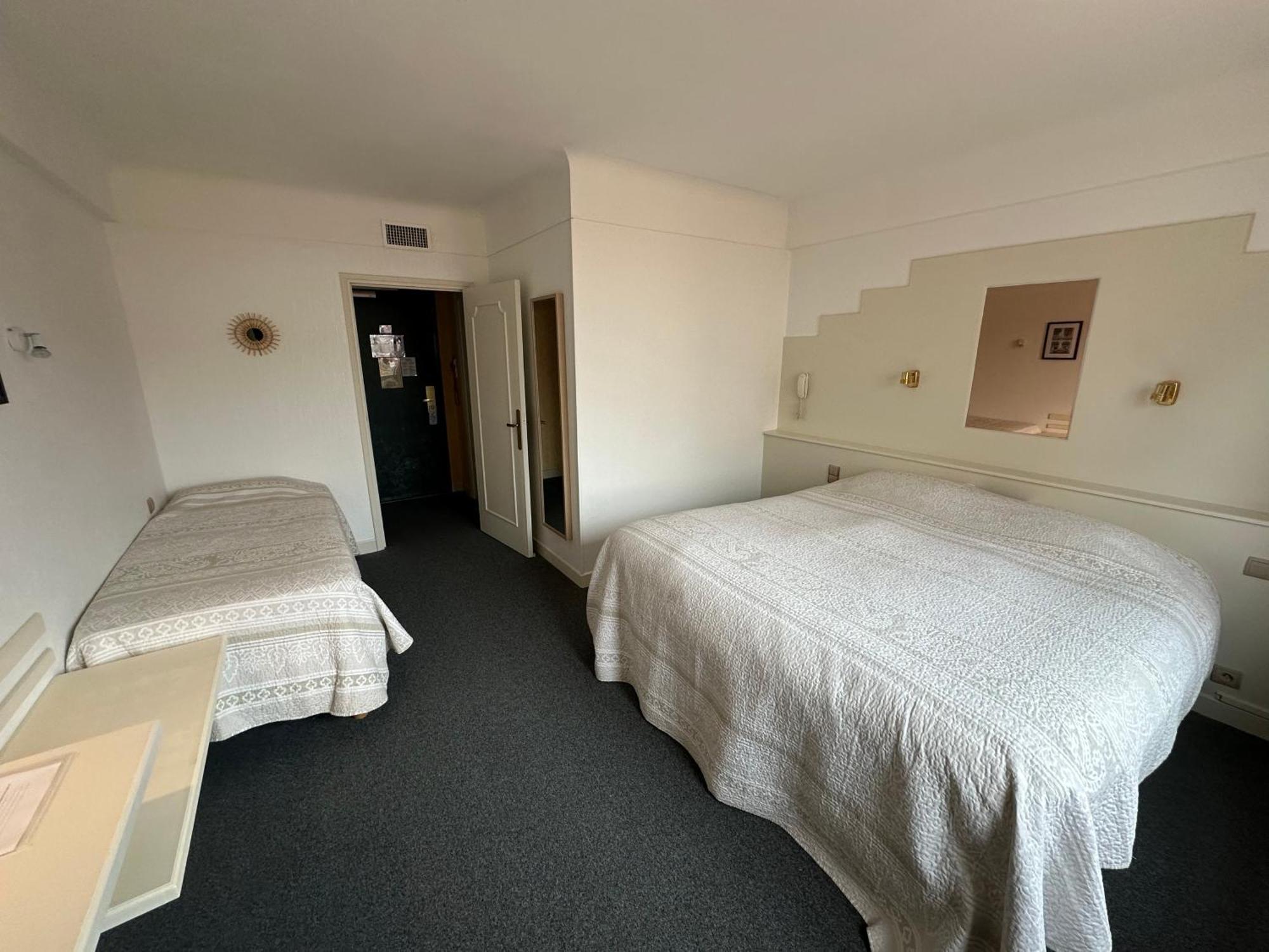 Hotel Chiffre Albi Kültér fotó