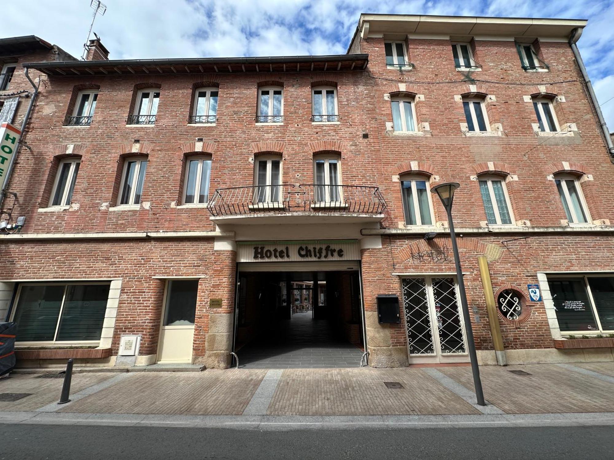 Hotel Chiffre Albi Kültér fotó