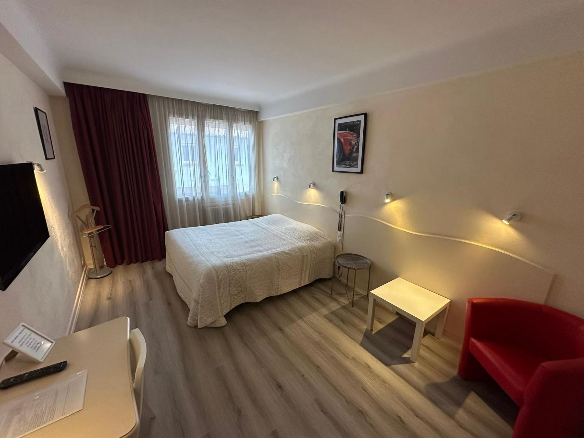Hotel Chiffre Albi Kültér fotó